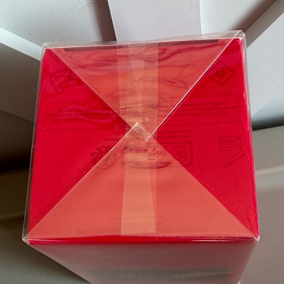 Valentino Voce Viva Intensa Eau de in Red Packaging - Picture 8 of 10